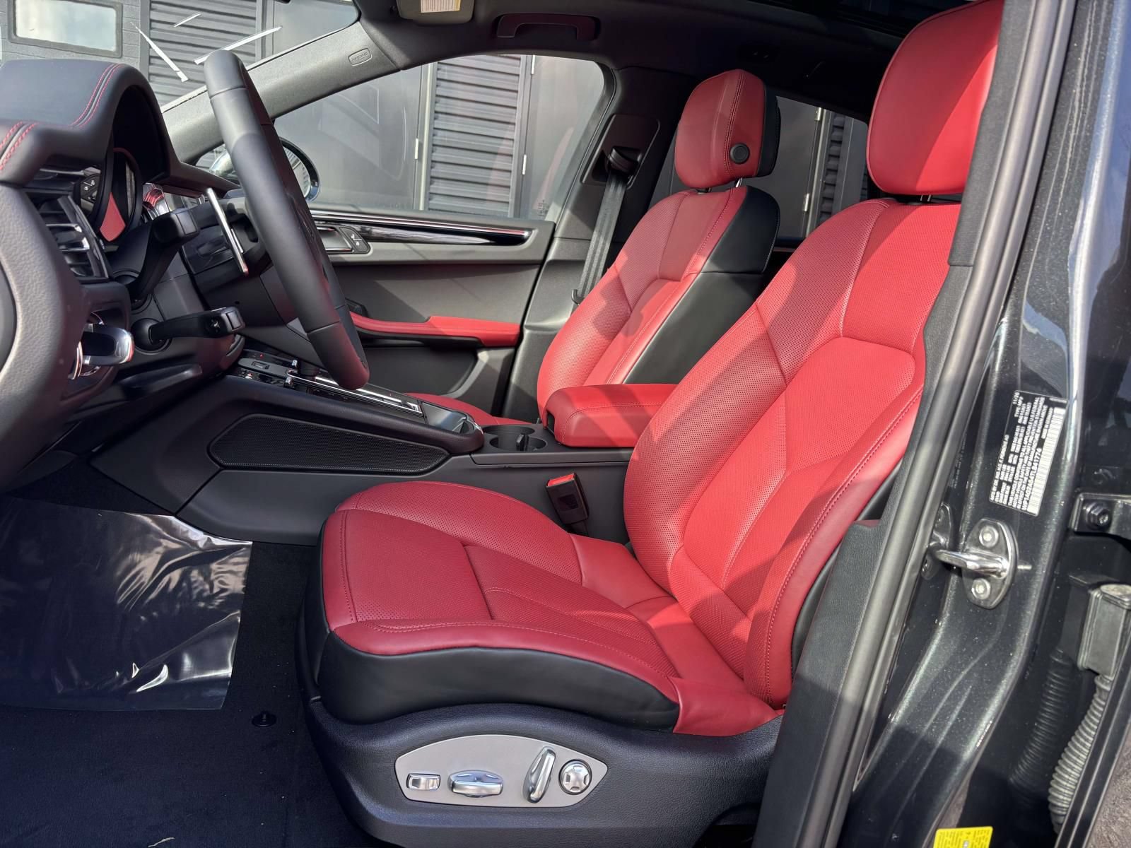 New 2026 Porsche Macan S AWD/4WD image 5