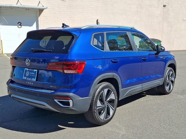 Certified 2023 Volkswagen Taos SE w/ Panoramic Sunroof Package AWD/4WD image 11