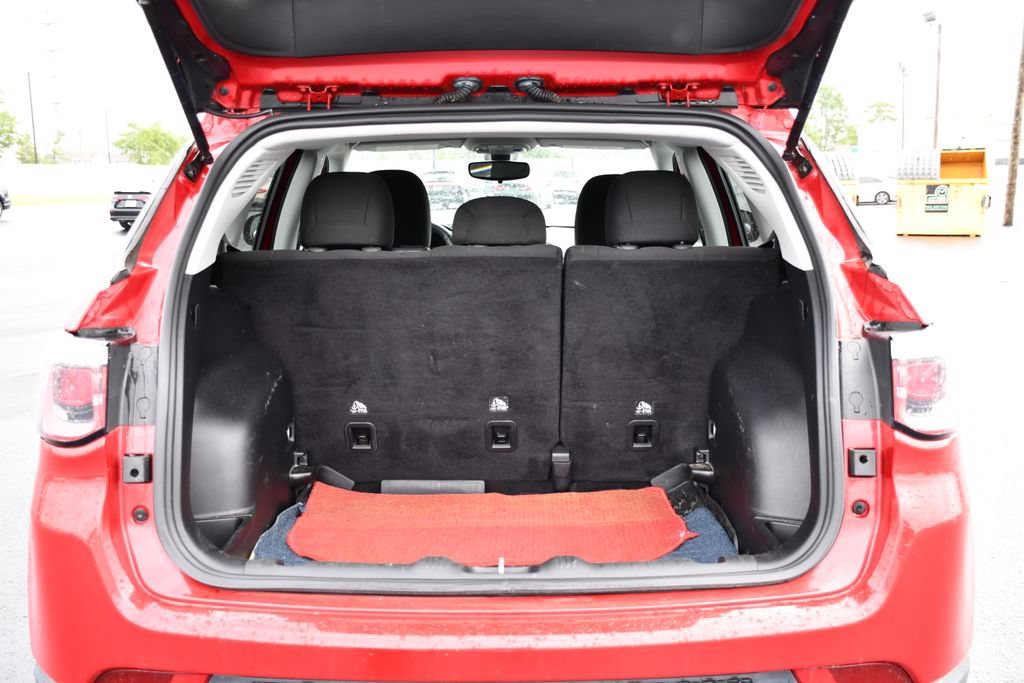 Used 2018 Jeep Compass Sport AWD/4WD image 33