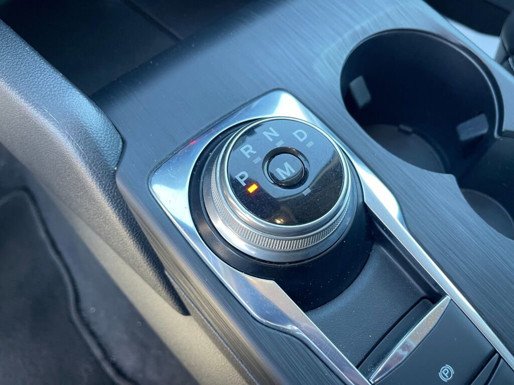 Used 2020 Ford Escape SEL image 13