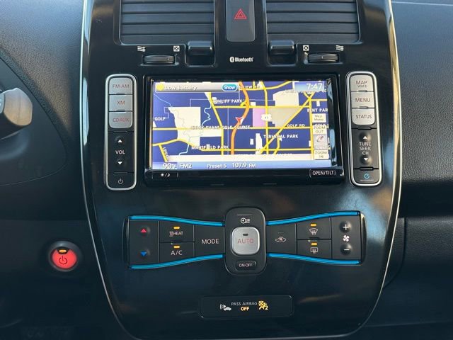 Used 2015 Nissan Leaf SL image 16