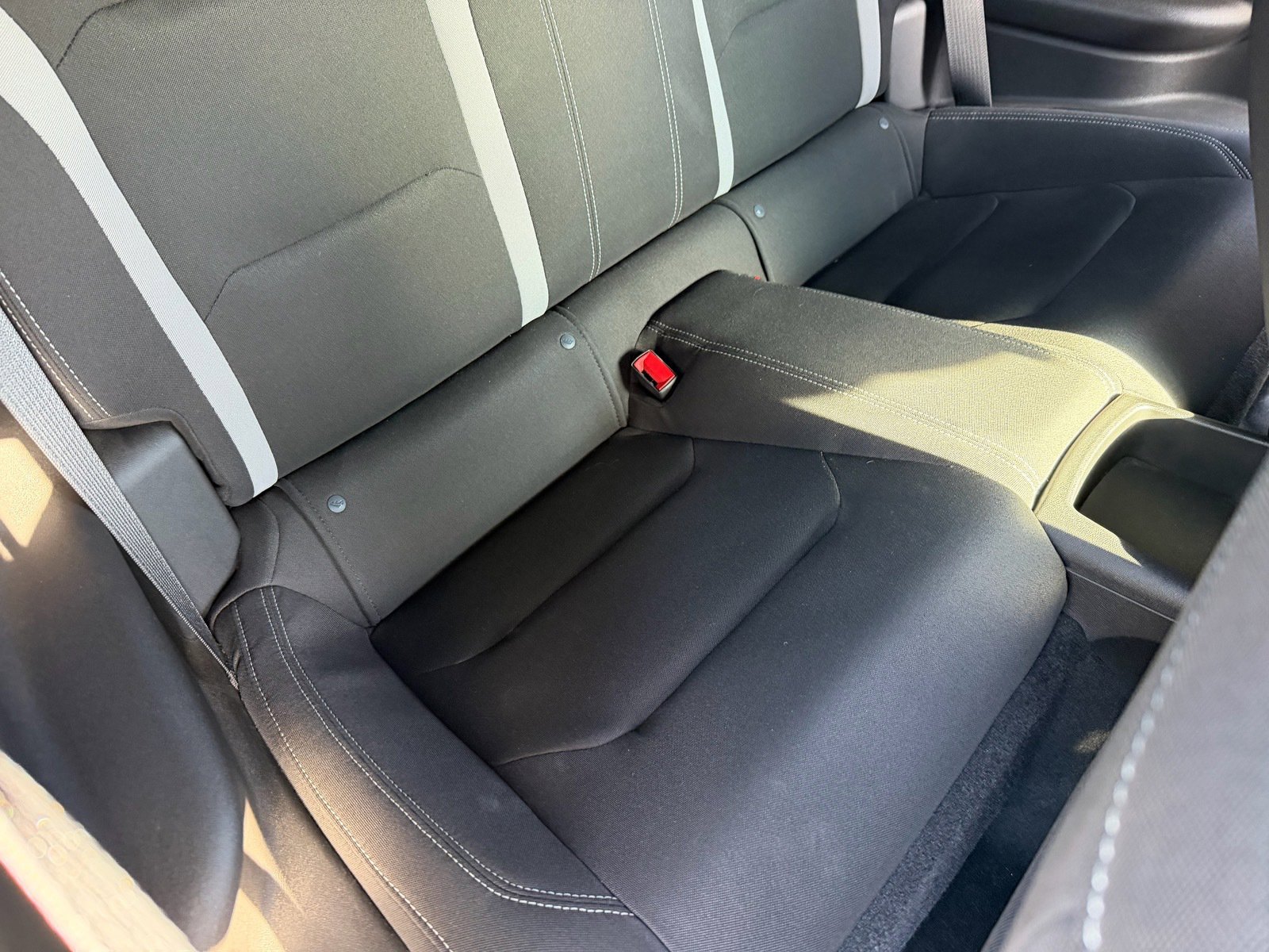 Used 2022 Chevrolet Camaro LT w/ Technology Package RWD image 17