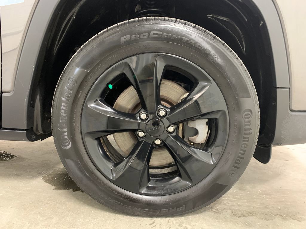 Used 2021 Jeep Cherokee Latitude Plus image 29