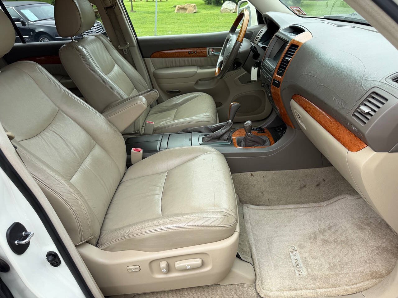 Used 2004 Lexus GX 470 AWD/4WD image 21