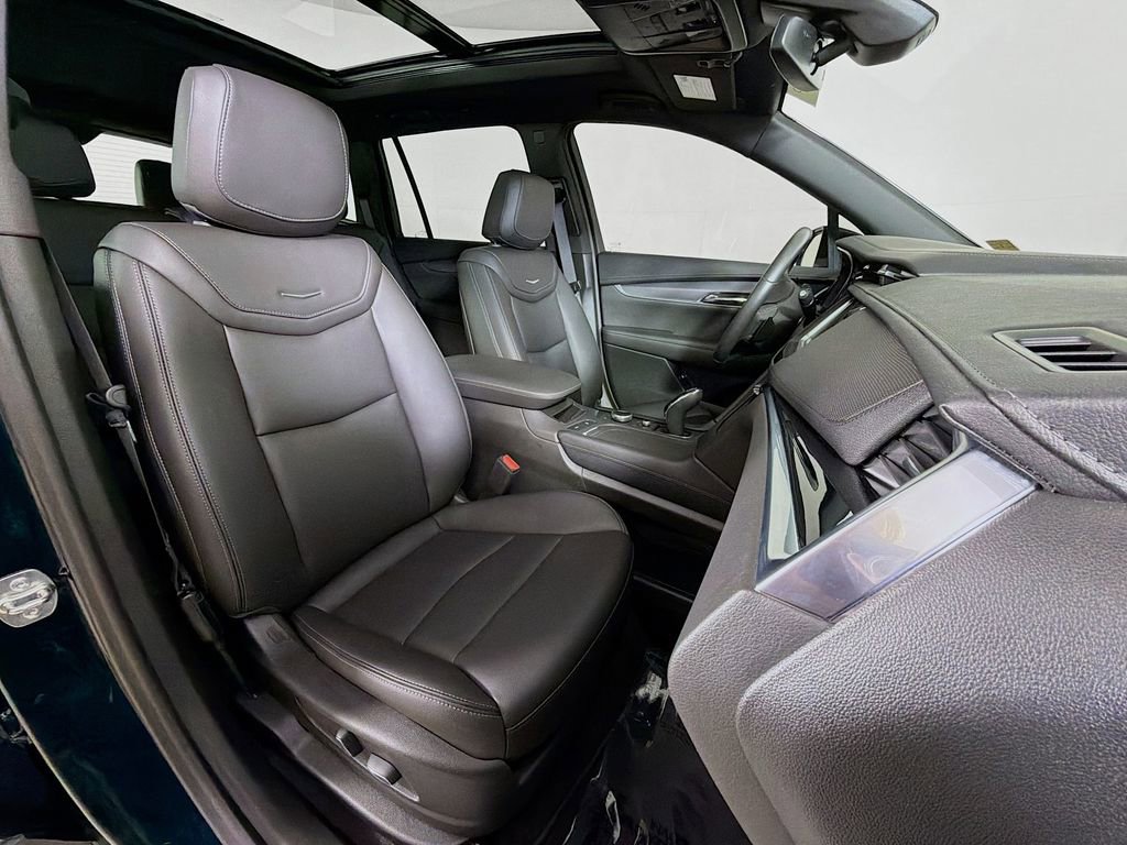Certified 2024 Cadillac XT6 Luxury AWD/4WD image 27