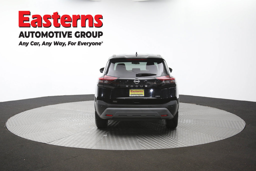 Used 2023 Nissan Rogue S AWD/4WD image 38