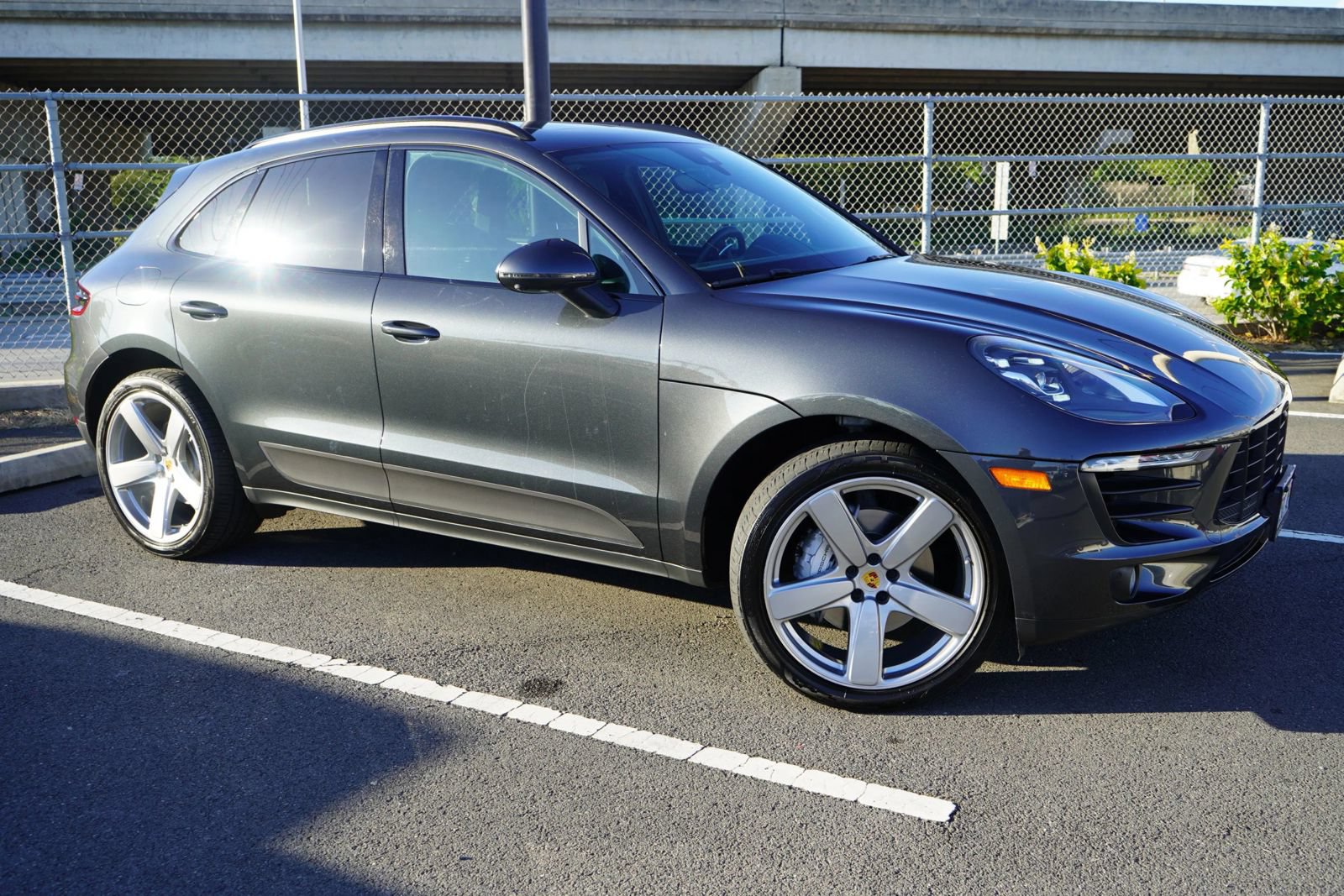 Used 2018 Porsche Macan S AWD/4WD image 5