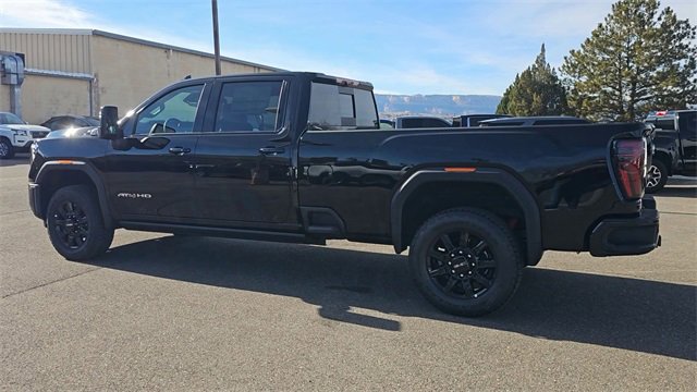 New 2026 GMC Sierra 2500 AT4 w/ AT4 Premium Plus Package image 6