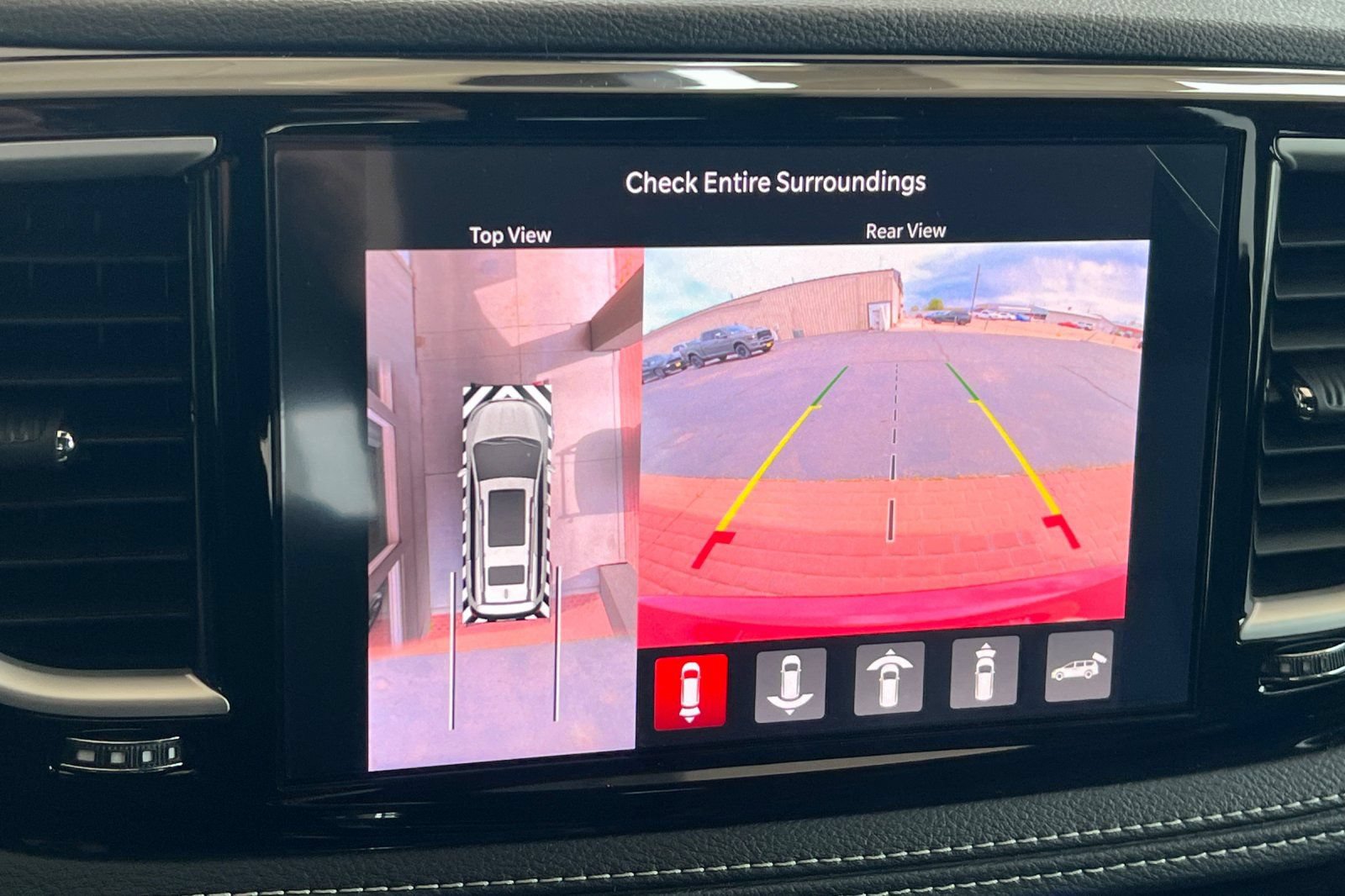 New 2026 Chrysler Pacifica Select AWD/4WD image 21