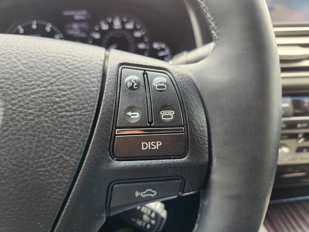 Used 2016 Lexus LS 460 w/ Comfort Package RWD image 30