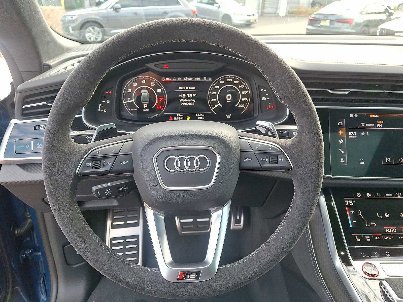 New 2025 Audi RS Q8 performance image 9