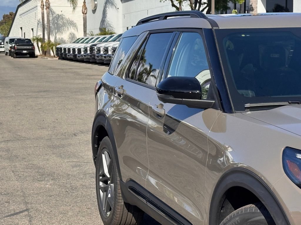 New 2026 Ford Explorer ST w/ Sun And Sound Package AWD/4WD image 5
