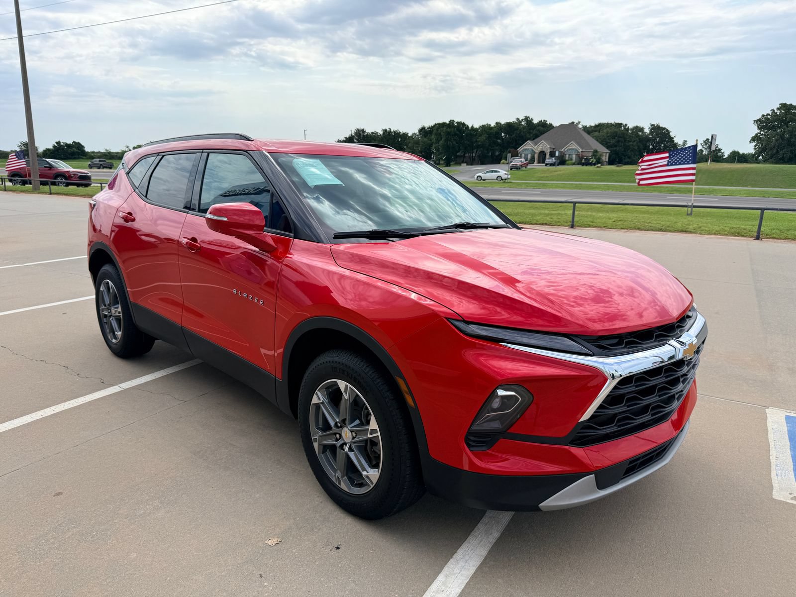 Used 2024 Chevrolet Blazer LT FWD image 4