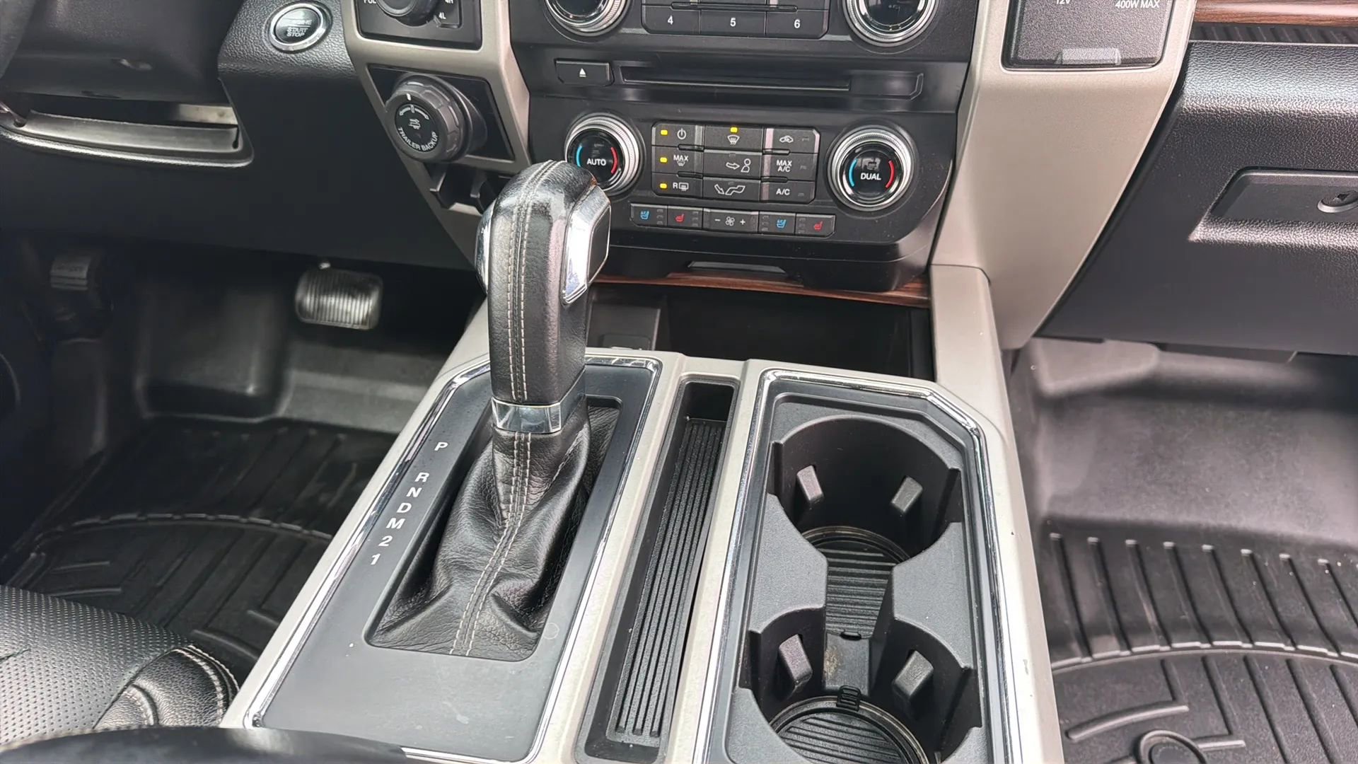 Used 2017 Ford F150 Lariat w/ Equipment Group 502A Luxury image 89