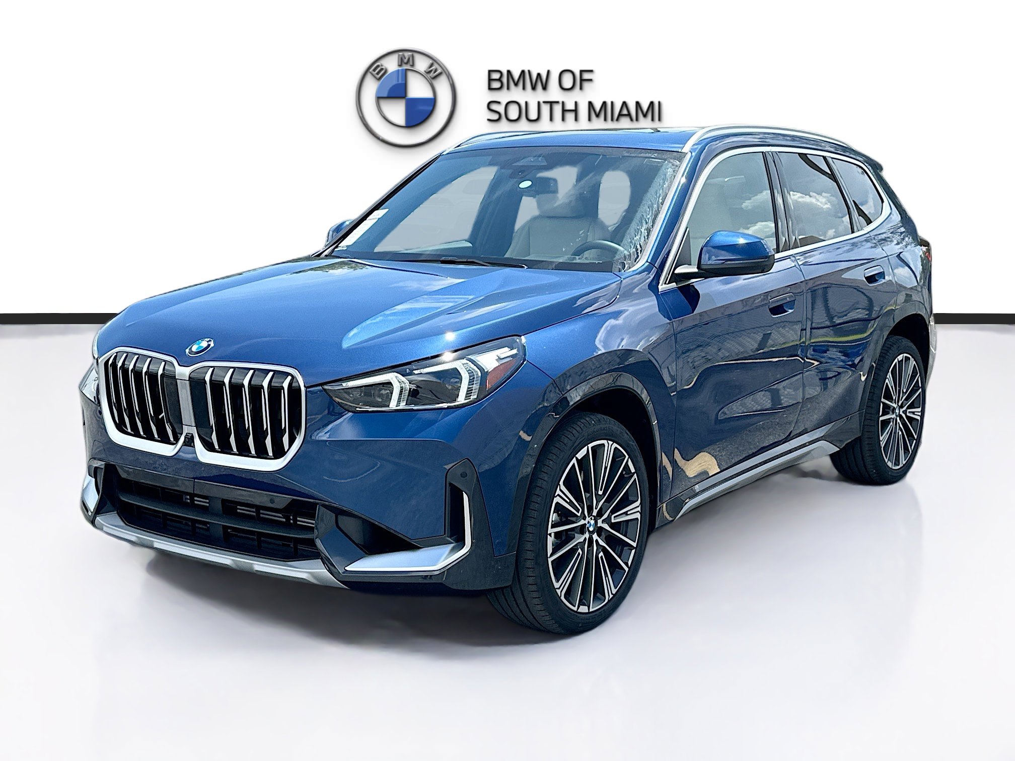 New 2025 BMW X1 xDrive28i w/ Technology Package image 3