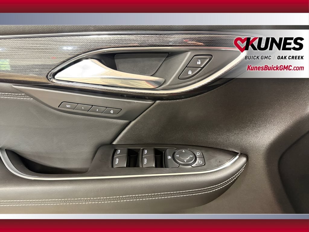 Used 2023 Buick Envision Essence FWD image 17
