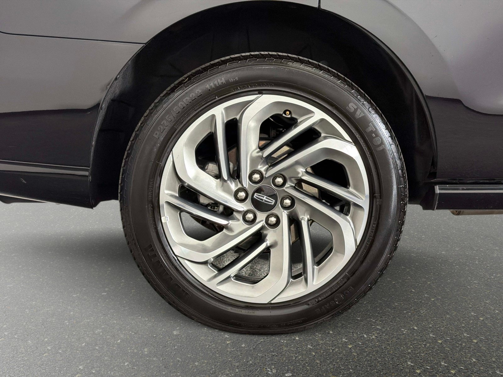 Used 2025 Lincoln Navigator Reserve AWD/4WD image 17