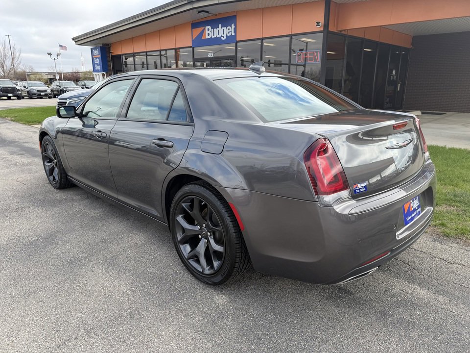 Used 2023 Chrysler 300 S w/ Comfort Group image 3