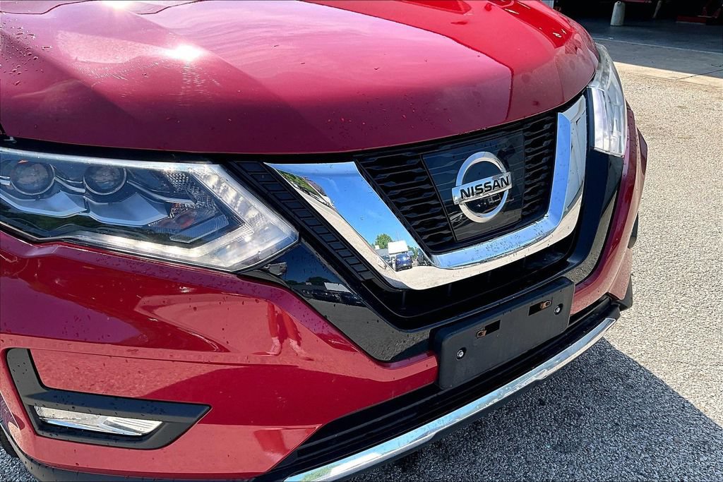 Used 2017 Nissan Rogue SL AWD/4WD image 28