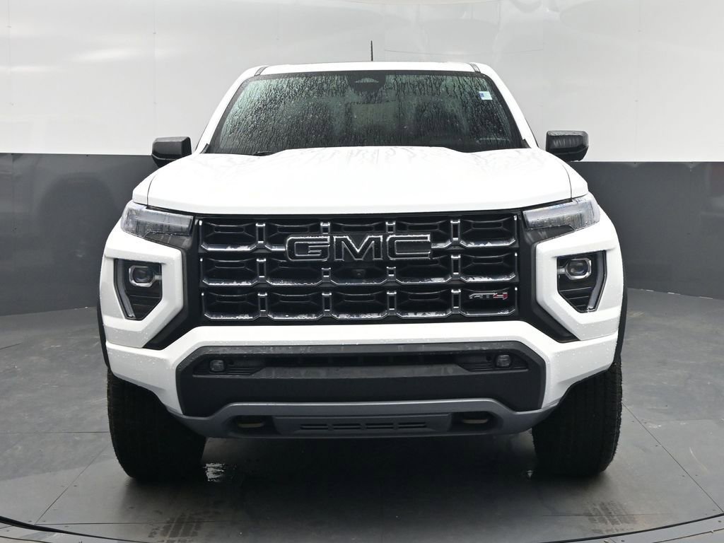 Used 2025 GMC Canyon AT4 w/ Technology Plus Package AWD/4WD image 6