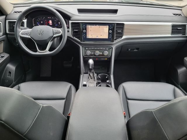 Used 2023 Volkswagen Atlas SEL image 2