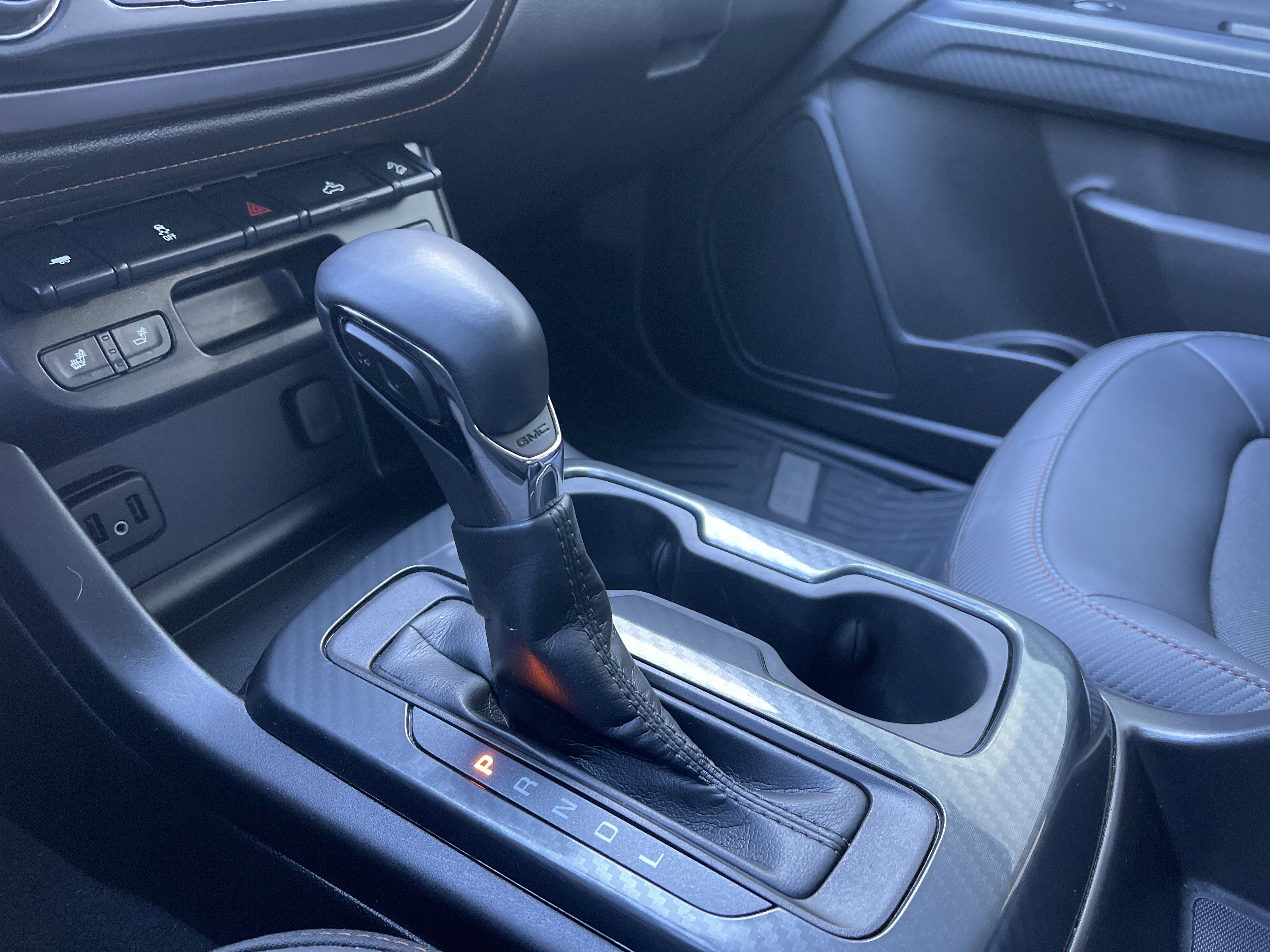 Used 2022 GMC Canyon AT4 image 16