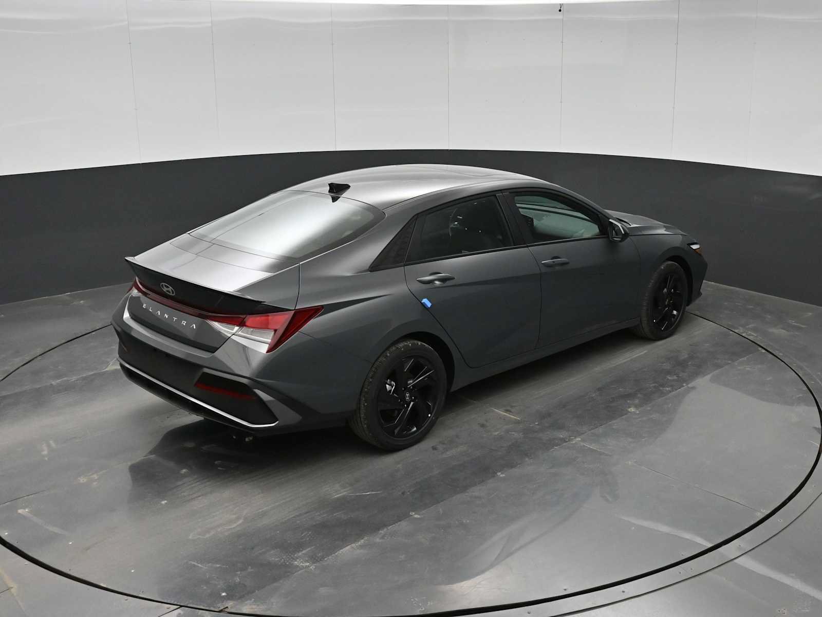 New 2026 Hyundai Elantra SEL Sport FWD image 32
