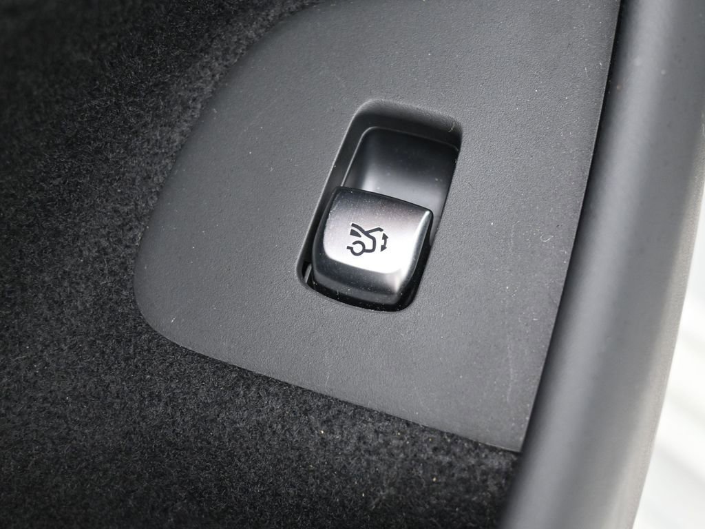 Used 2022 Mercedes-Benz AMG GT 53 image 36