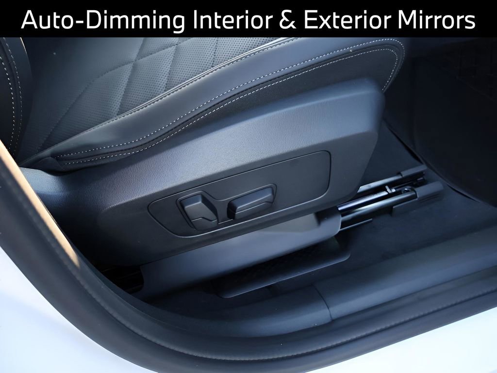 Certified 2025 BMW X2 xDrive28i w/ Technology Package image 13