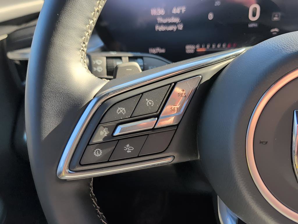 Used 2025 Buick Enclave Preferred image 15