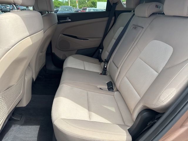 Used 2017 Hyundai Tucson SE AWD/4WD image 12