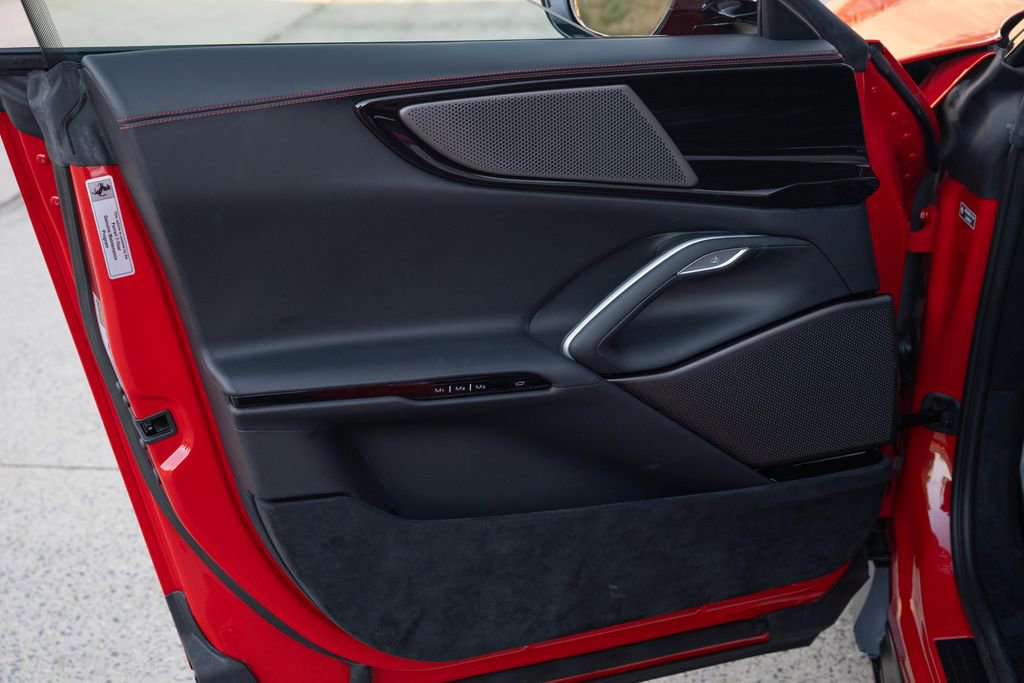 Certified 2025 Ferrari Purosangue image 27