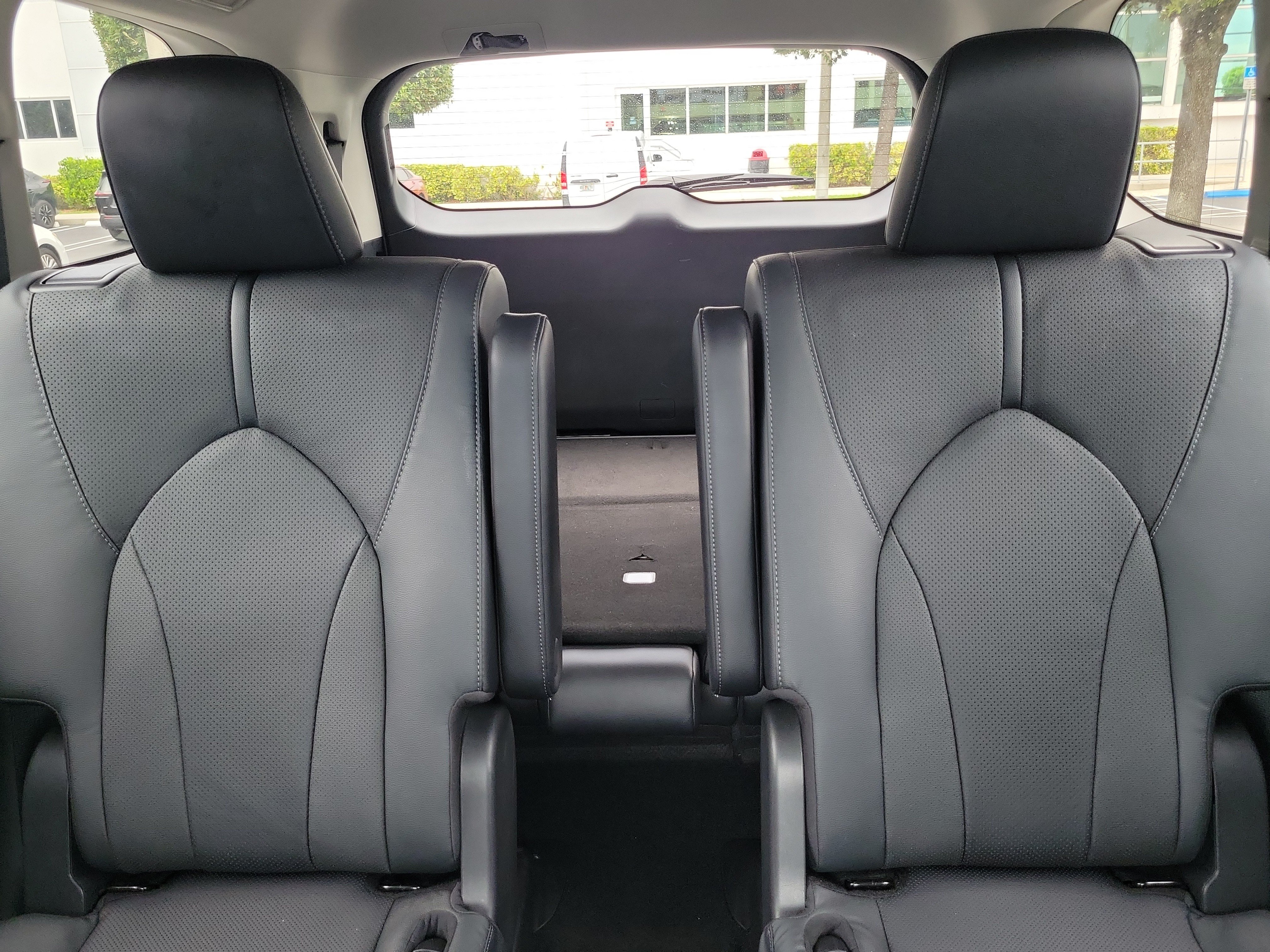 Used 2025 Toyota Grand Highlander FWD image 21