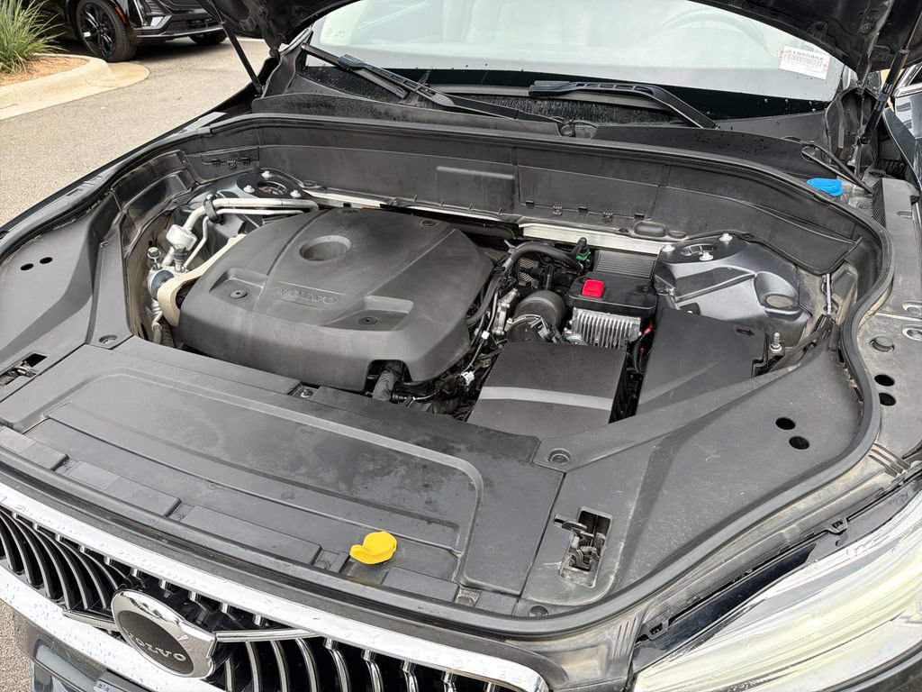 Used 2022 Volvo XC90 T5 Momentum w/ Protection Package Premier AWD/4WD image 18