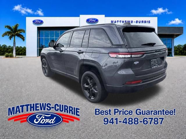 Used 2024 Jeep Grand Cherokee Limited w/ Black Appearance Package RWD image 6