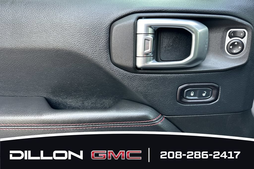Used 2018 Jeep Wrangler Unlimited Rubicon AWD/4WD image 11