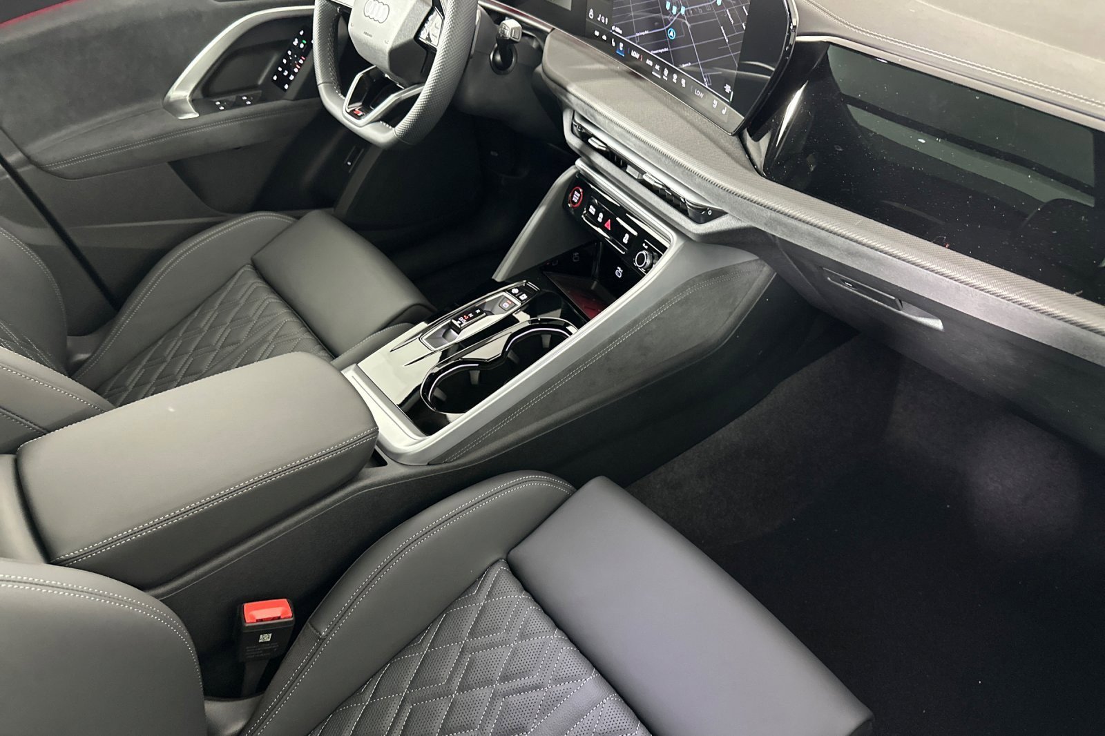 New 2025 Audi SQ5 Premium Plus image 15