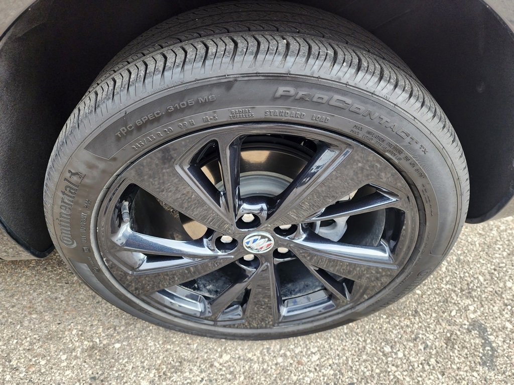 Used 2023 Buick Envision Preferred w/ Sport Touring Package image 9