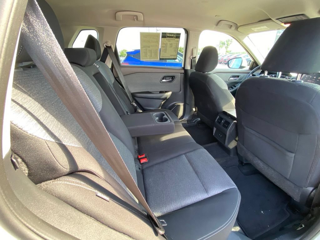 Used 2023 Nissan Rogue SV AWD/4WD image 28
