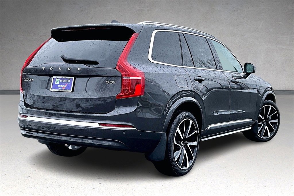 Used 2024 Volvo XC90 B5 Plus w/ Protection Package image 6