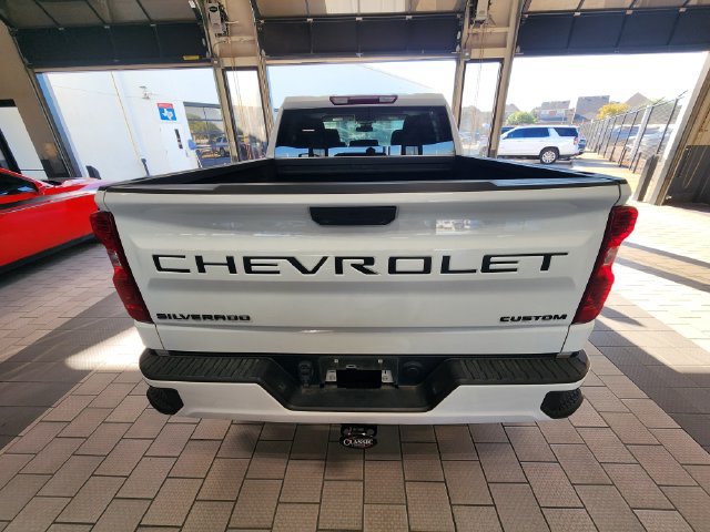 Used 2024 Chevrolet Silverado 1500 Custom w/ LPO, Dark Essentials Package RWD image 5