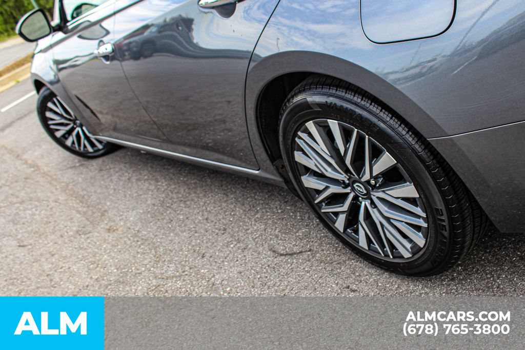 Used 2024 Nissan Altima 2.5 SV FWD image 14