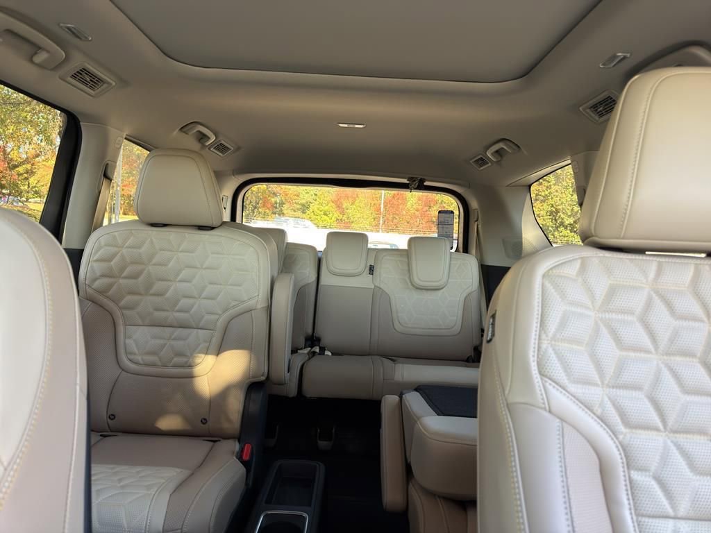 New 2026 Nissan Armada Platinum Reserve image 31