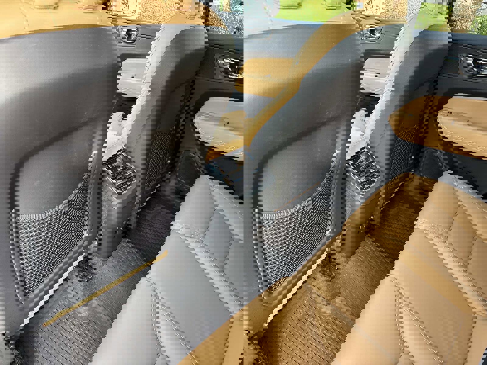 Used 2021 Volvo XC60 T5 Inscription w/ Advanced Package image 13