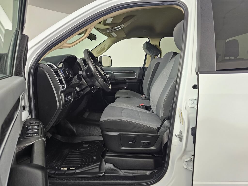 Used 2019 RAM 3500 Big Horn w/ Protection Group AWD/4WD image 16
