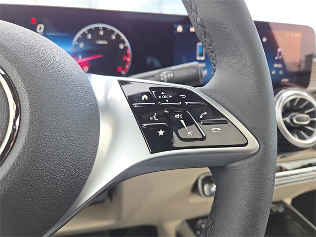 New 2026 Mercedes-Benz GLB 250 4MATIC image 19