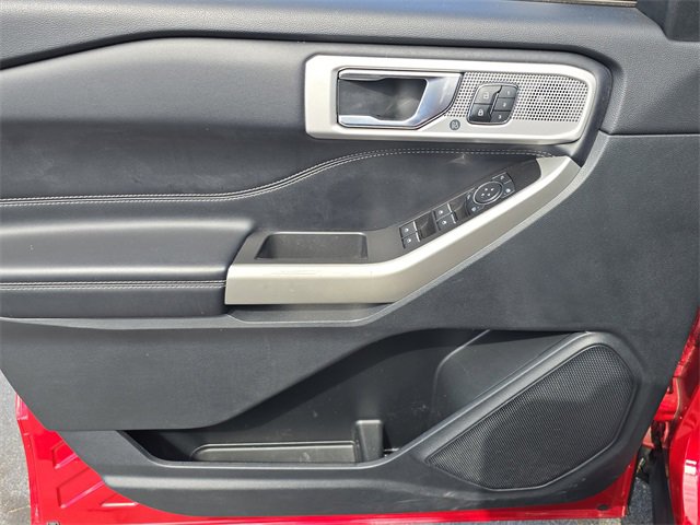 Certified 2021 Ford Explorer Limited w/ Hybrid Equipment Group 310A image 13