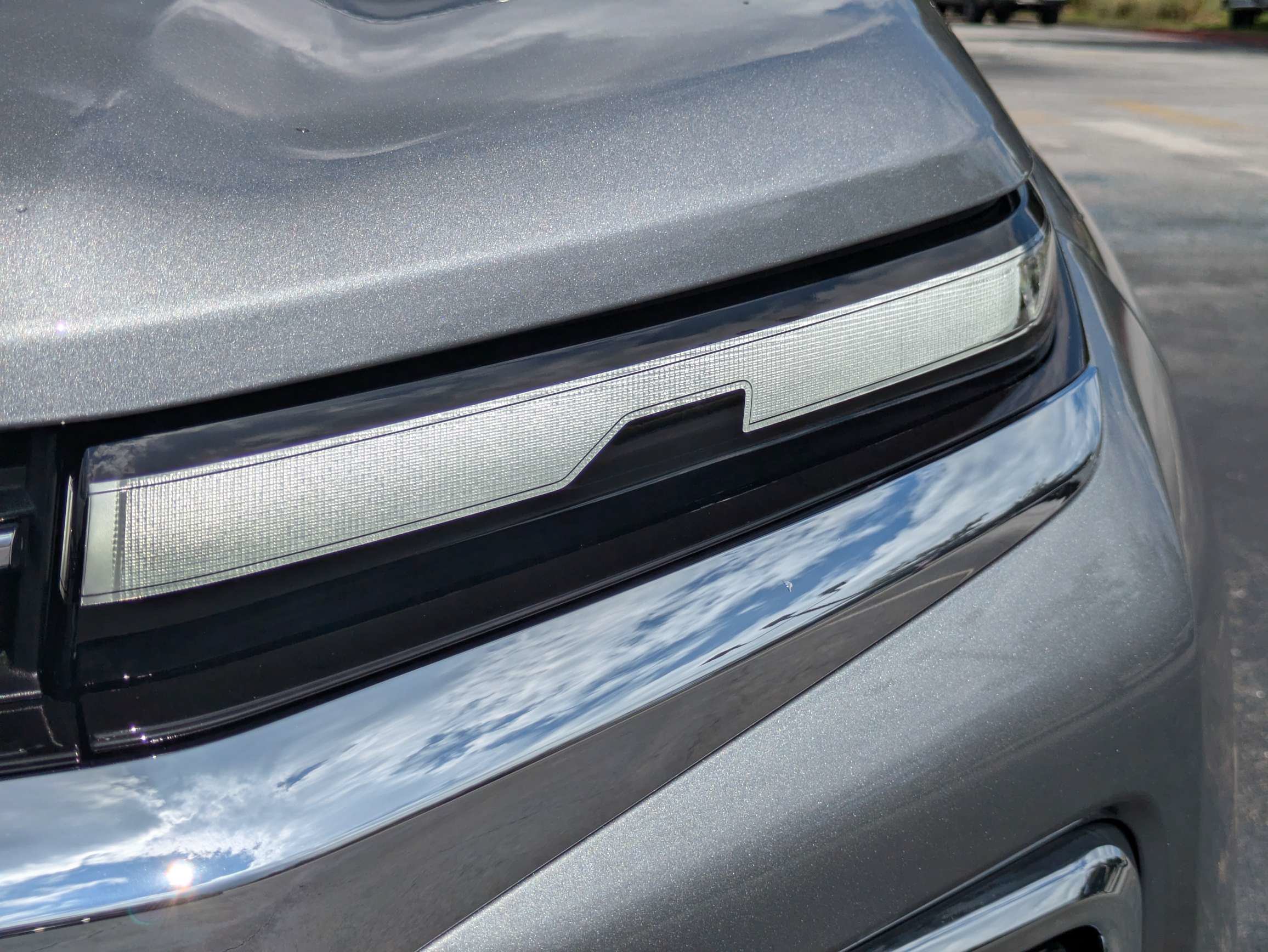 New 2027 Chevrolet Traverse LT w/ Driver Confidence Package FWD image 31