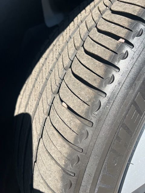 New 2025 Volvo XC40 B5 Core w/ Climate Package image 32