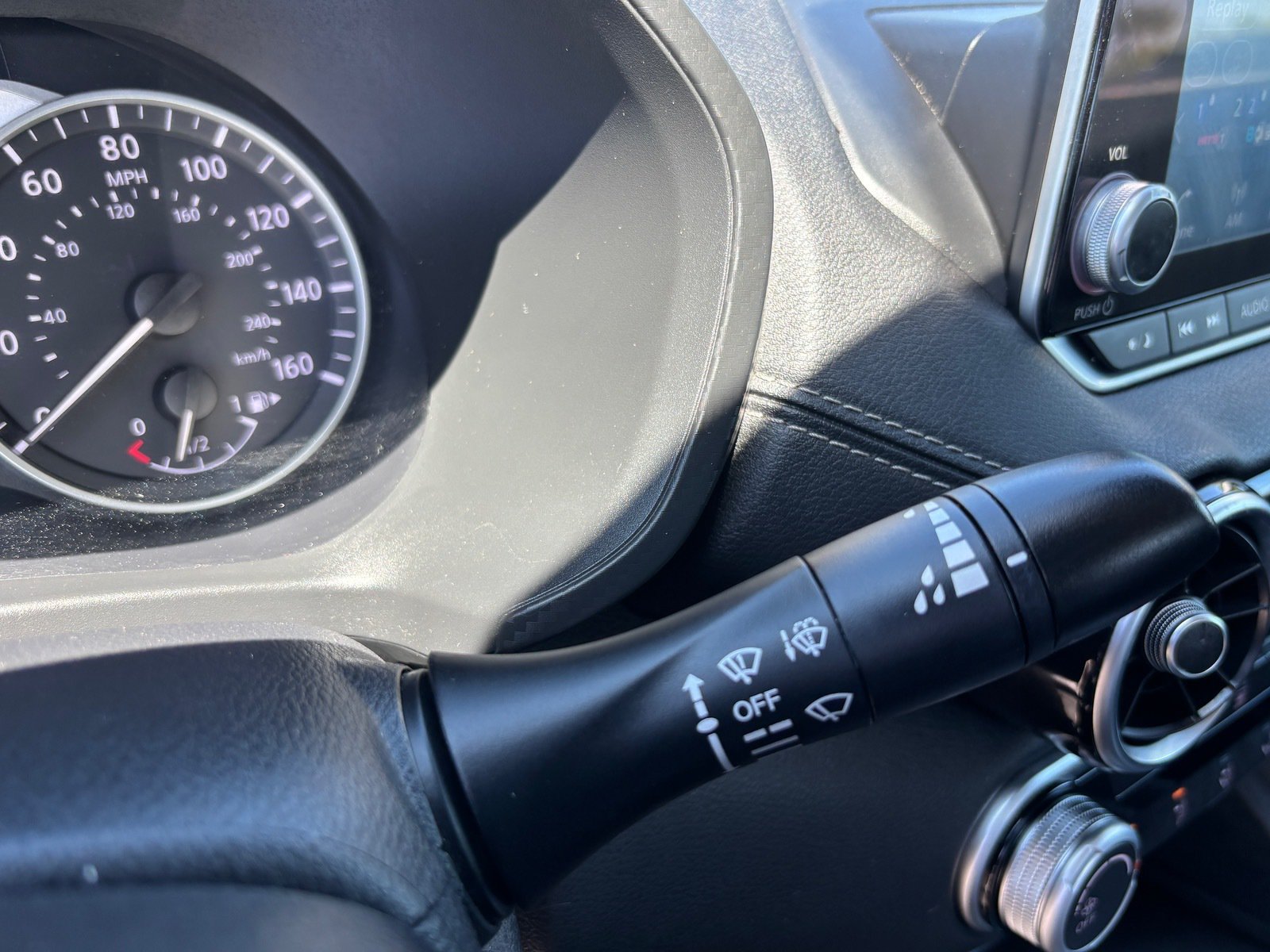 Used 2024 Nissan Sentra SV FWD image 25